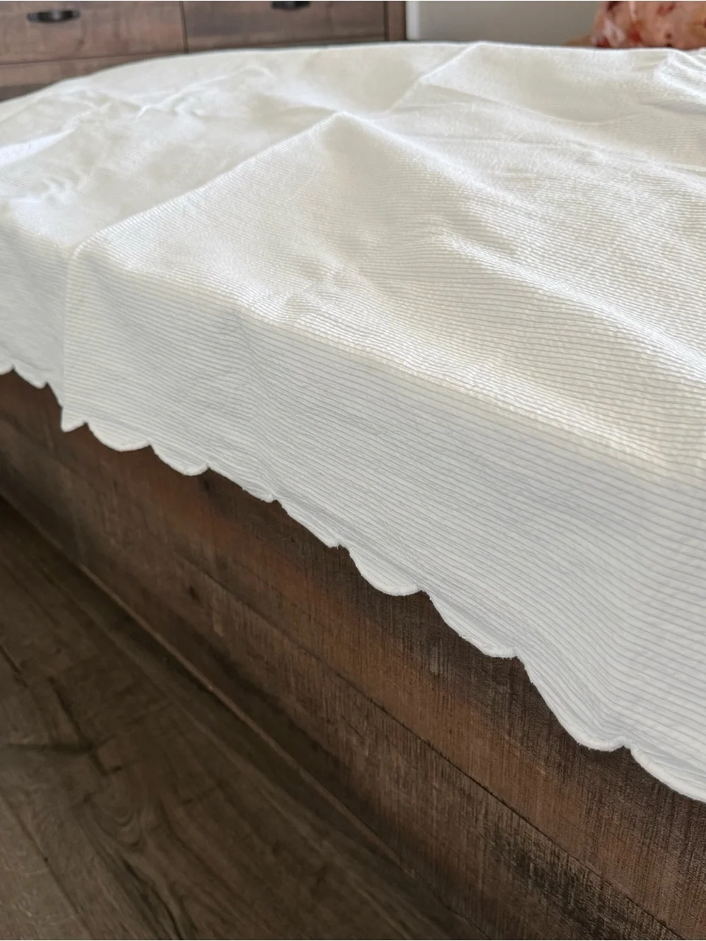 Vintage Ralph Lauren Embossed White Twin Size Sheet Bedspread Scalloped 90s